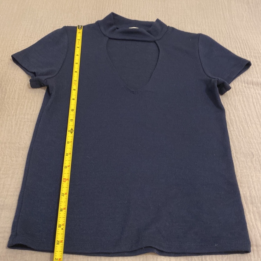 Wilfred Deep Aritzia Blue Short Sleeve Top. Size S - Picture 4 of 7